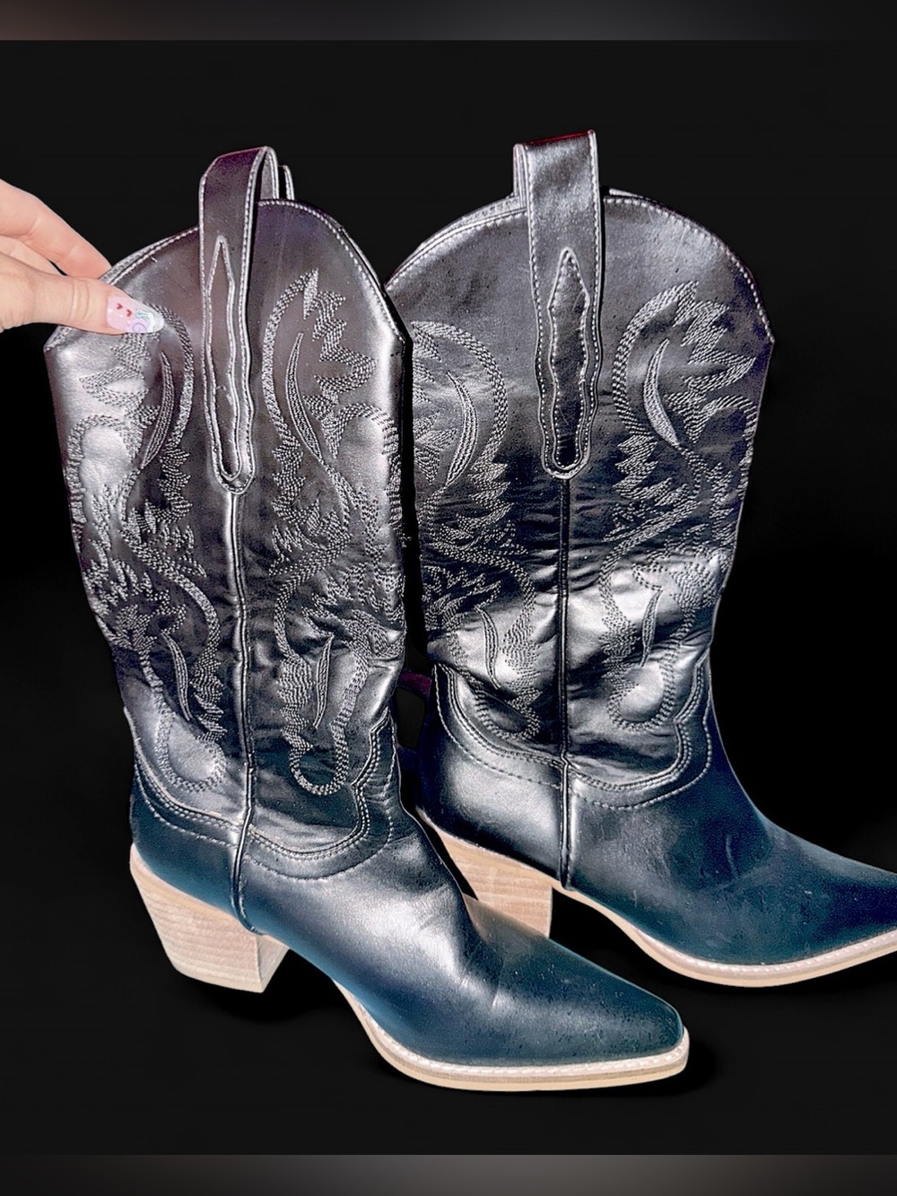 Black Western Embroidered Leather Cowboy Boots
